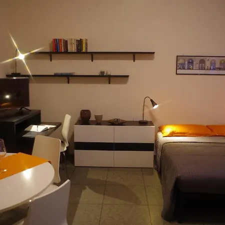 公寓 Da Vitto E Ale, A Casa Vostra